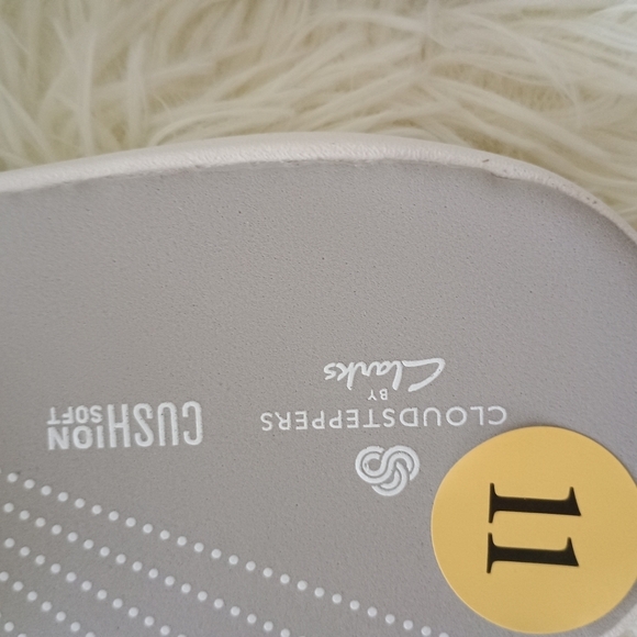 Women's Clarks Breeze Sea Flip Flops Sandals/Size 11 - Picture 12 of 15